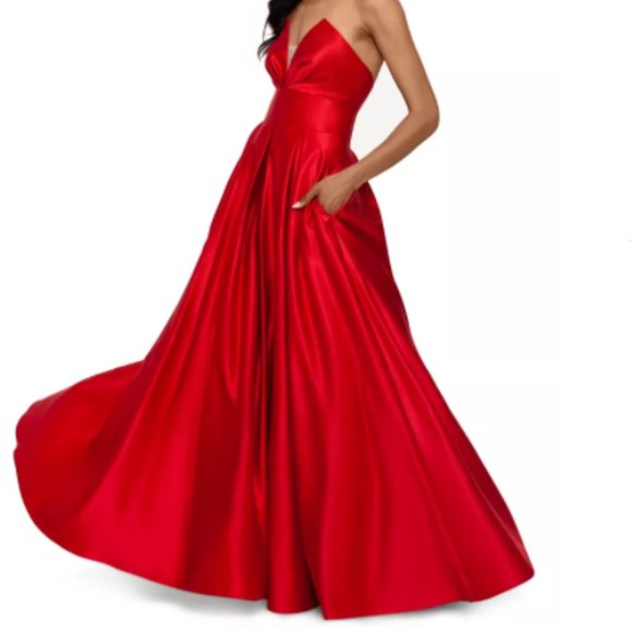 Betsy & Adam Dresses & Skirts - NWT Stunning Red Strapless Prom Dress